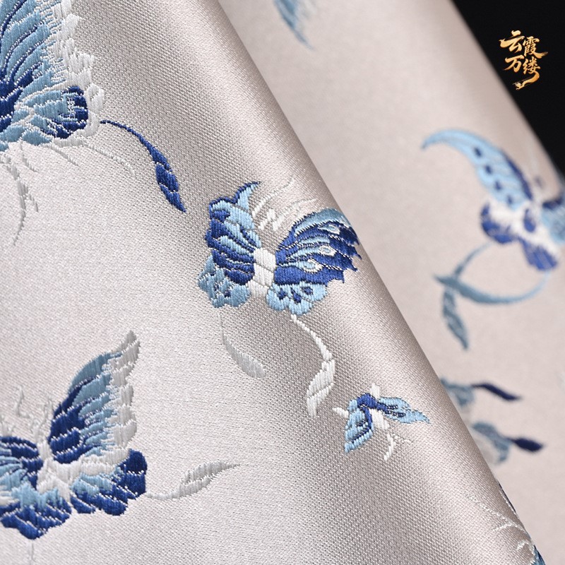 レリーフ刺繍生地の柔らかな漢服チャイナドレス、服飾デザイナー - Home Textiles Designer のレビューと価格